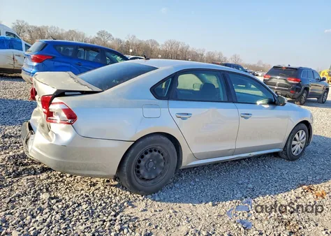 2013 Volkswagen Passat S z USA, uszkodzony, nr VIN 1VWAP7A34DC117535